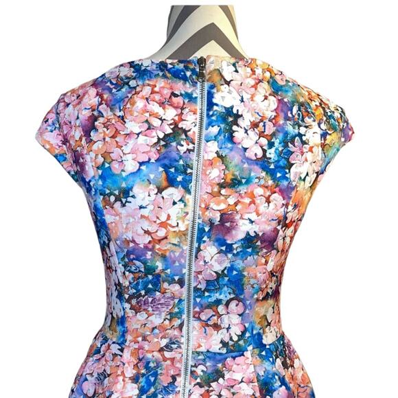 NWT Betsey Johnson Floral Romantic Fit & Flare Multicolor Short Sleeve Dress 4 - Picture 8 of 10